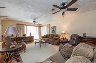 1118 Shiloh Blvd, Zion, IL 60099 - Photo 5