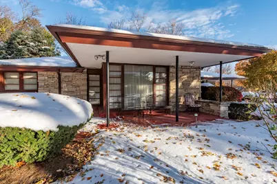 1118 Shiloh Boulevard, Zion, IL 60099 - Photo 3