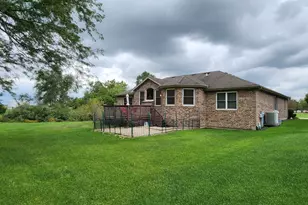 103 N Hickory St, Peotone, IL 60468 - Photo 15