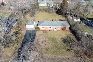 704 Grego Ct, Prospect Heights, IL 60070 - Photo 3