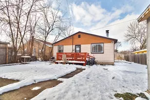 2303 Dickey Ave, North Chicago, IL 60064 - Photo 17