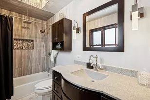 7216 S Octavia Ave, Bridgeview, IL 60455 - Photo 17