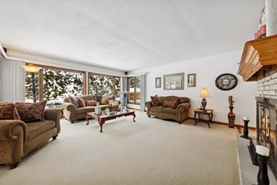 7216 S Octavia Avenue, Bridgeview, IL 60455 - Photo 3