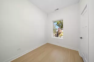 3037 W Lexington St, Chicago, IL 60612 - Photo 9