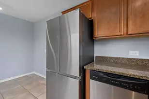 1535 Raymond Dr, Naperville, IL 60563 - Photo 5