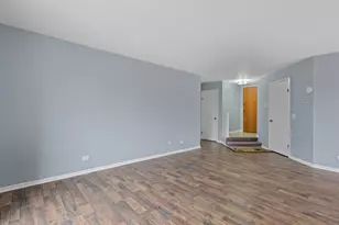 1535 Raymond Dr, Naperville, IL 60563 - Photo 11