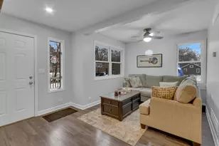 5421 Cleveland Dr, McHenry, IL 60050 - Photo 3