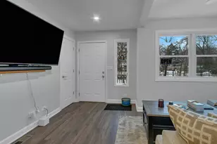 5421 Cleveland Dr, McHenry, IL 60050 - Photo 5