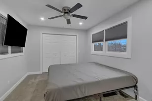 5421 Cleveland Dr, McHenry, IL 60050 - Photo 15