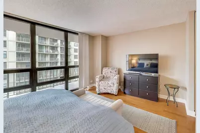 10 E Ontario Street #1205, Chicago, IL 60611 - Photo 13