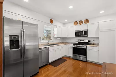 1108 S 12th Street, Saint Charles, IL 60174 - Photo 9