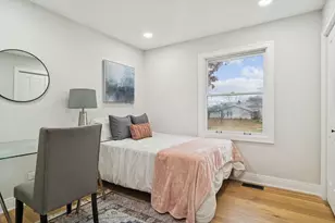 1420 Hassell Rd, Hoffman Estates, IL 60169 - Photo 17