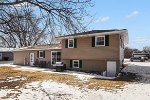 24031 S Cardinal Dr, Channahon, IL 60410 - Photo 3