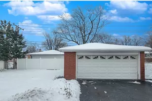 10617 S Kenton Ave, Oak Lawn, IL 60453 - Photo 7