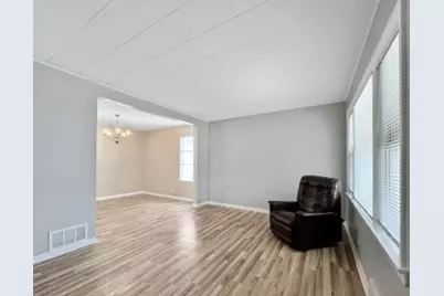 2247 S 21st Avenue, Broadview, IL 60155 - Photo 5