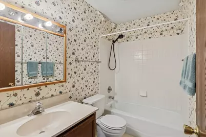 419 N Thornwood Drive #A, McHenry, IL 60050 - Photo 15