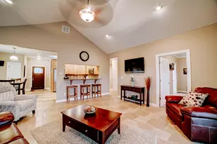 558 E Martin Ave, Watseka, IL 60970 - Photo 15