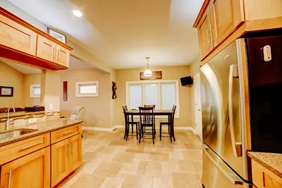 558 E Martin Avenue, Watseka, IL 60970 - Photo 9