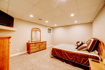 558 E Martin Avenue, Watseka, IL 60970 - Photo 35