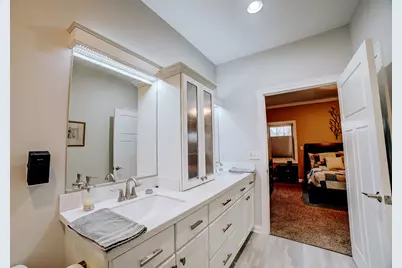 558 E Martin Avenue, Watseka, IL 60970 - Photo 23