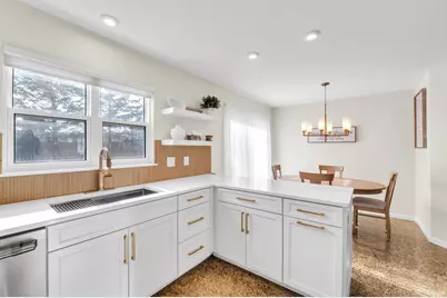 255 Midlane Drive, Crystal Lake, IL 60012 - Photo 9