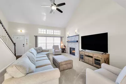 255 Midlane Drive, Crystal Lake, IL 60012 - Photo 3