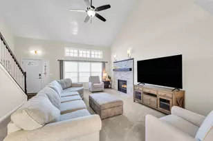 255 Midlane Dr, Crystal Lake, IL 60012 - Photo 3