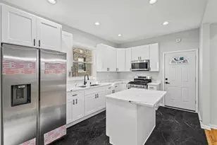 7809 S Peoria St, Chicago, IL 60620 - Photo 11