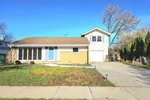 7434 Emerson St, Morton Grove, IL 60053 - Photo 1