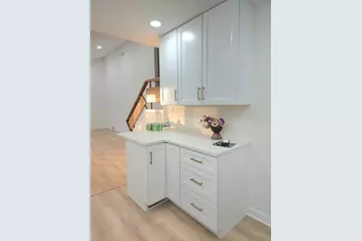 7434 Emerson Street, Morton Grove, IL 60053 - Photo 9