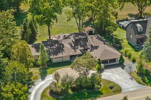 16280 W Woodbine Cir, Vernon Hills, IL 60061 - Photo 3