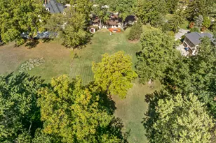 16280 W Woodbine Cir, Vernon Hills, IL 60061 - Photo 27