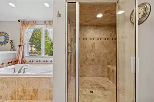 16280 W Woodbine Cir, Vernon Hills, IL 60061 - Photo 15