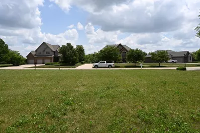 3900 W Nettle Creek Drive, Morris, IL 60450 - Photo 9