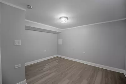 7715 S Oglesby Avenue, Chicago, IL 60649 - Photo 31