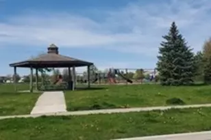 587 S Parkside Dr, Round Lake, IL 60073 - Photo 9