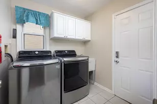 1137 Kenilworth Cir, Naperville, IL 60540 - Photo 39