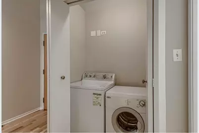 1801 S Michigan Avenue #302, Chicago, IL 60616 - Photo 7