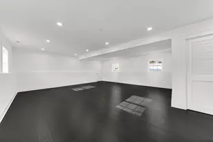 17830 W Winnebago Dr, Grayslake, IL 60030 - Photo 13