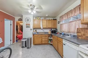 513 N Park St, Westmont, IL 60559 - Photo 5