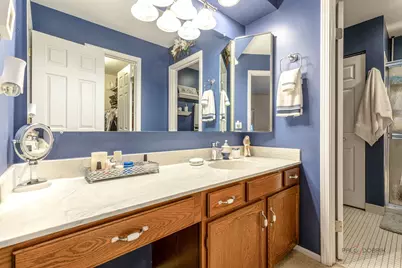 193 Hemingway Court, Vernon Hills, IL 60061 - Photo 17