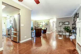 193 Hemingway Ct, Vernon Hills, IL 60061 - Photo 9