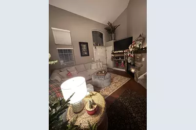 9515 Georgetown Lane, Lakewood, IL 60014 - Photo 5