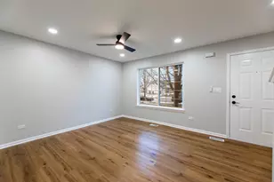 2906 Meadowview Ln, Montgomery, IL 60538 - Photo 3