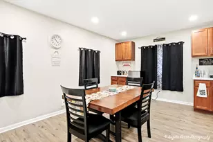 8915 Pine Ave, Wonder Lake, IL 60097 - Photo 15