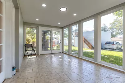 7810 Kildare Avenue, Skokie, IL 60076 - Photo 9