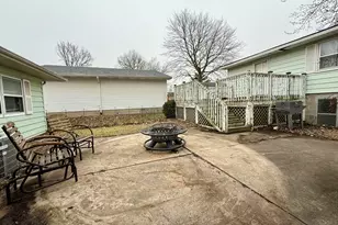 301 S Walnut St, Clifton, IL 61727 - Photo 21