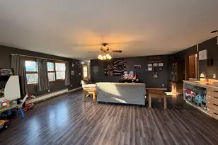 301 S Walnut St, Clifton, IL 61727 - Photo 7