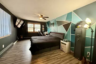 301 S Walnut St, Clifton, IL 61727 - Photo 17