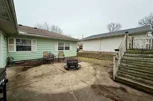 301 S Walnut St, Clifton, IL 61727 - Photo 21